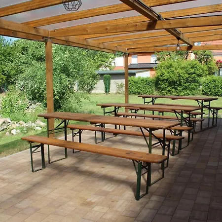 Alt-berliner Schwanenhof Eg Rechts Daire Lychen