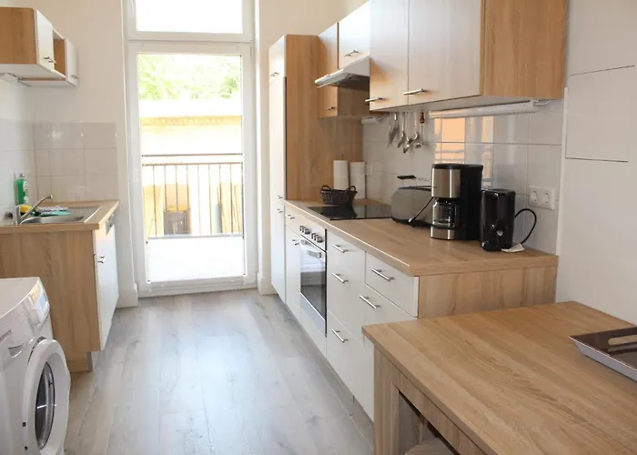 Alt-berliner Schwanenhof Eg Rechts Daire *